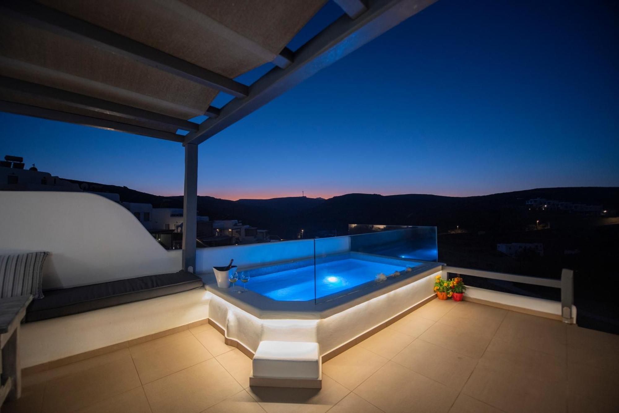 Myrsini'S Luxury Suites Merchia Mykonos Town エクステリア 写真