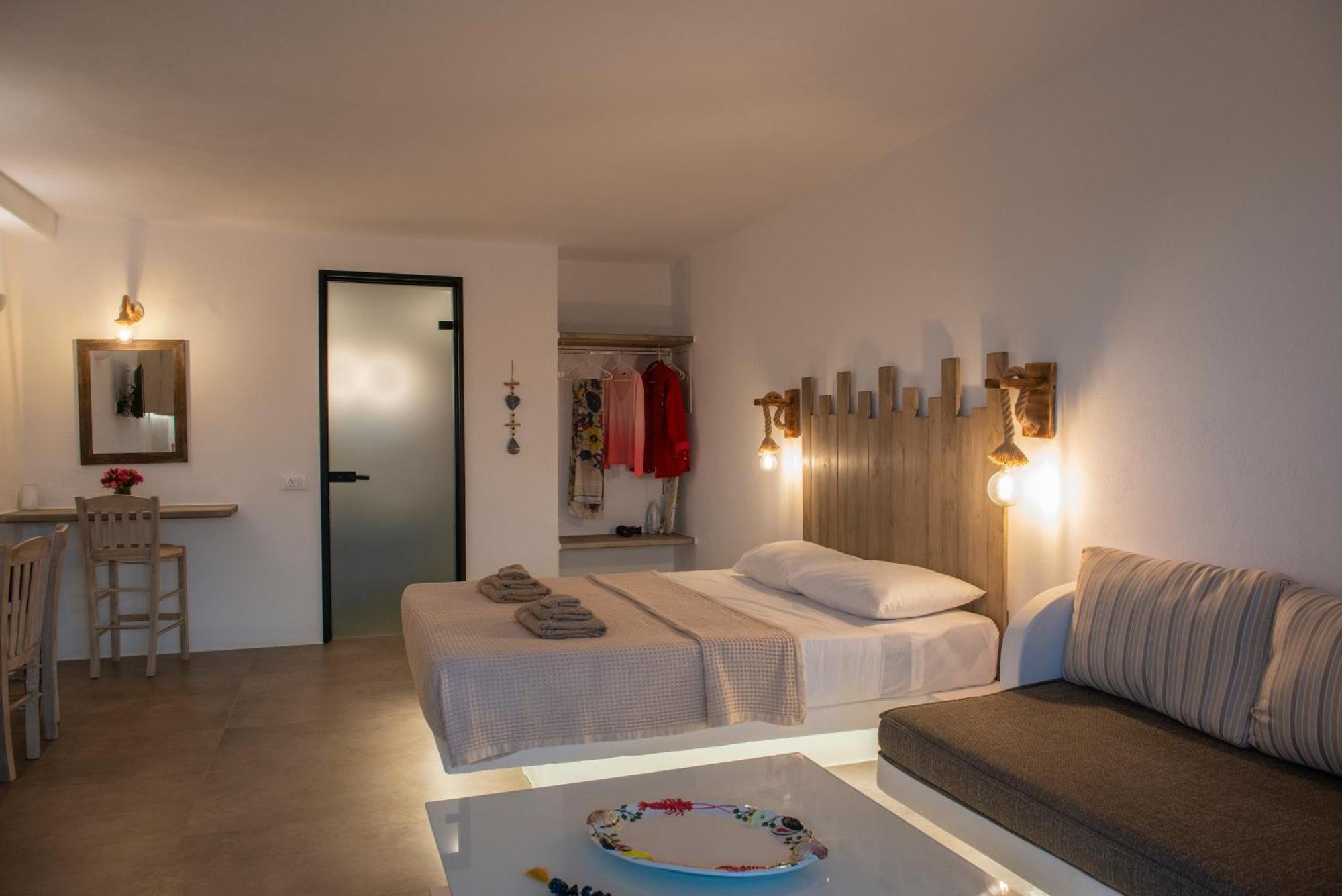 Myrsini'S Luxury Suites Merchia Mykonos Town エクステリア 写真