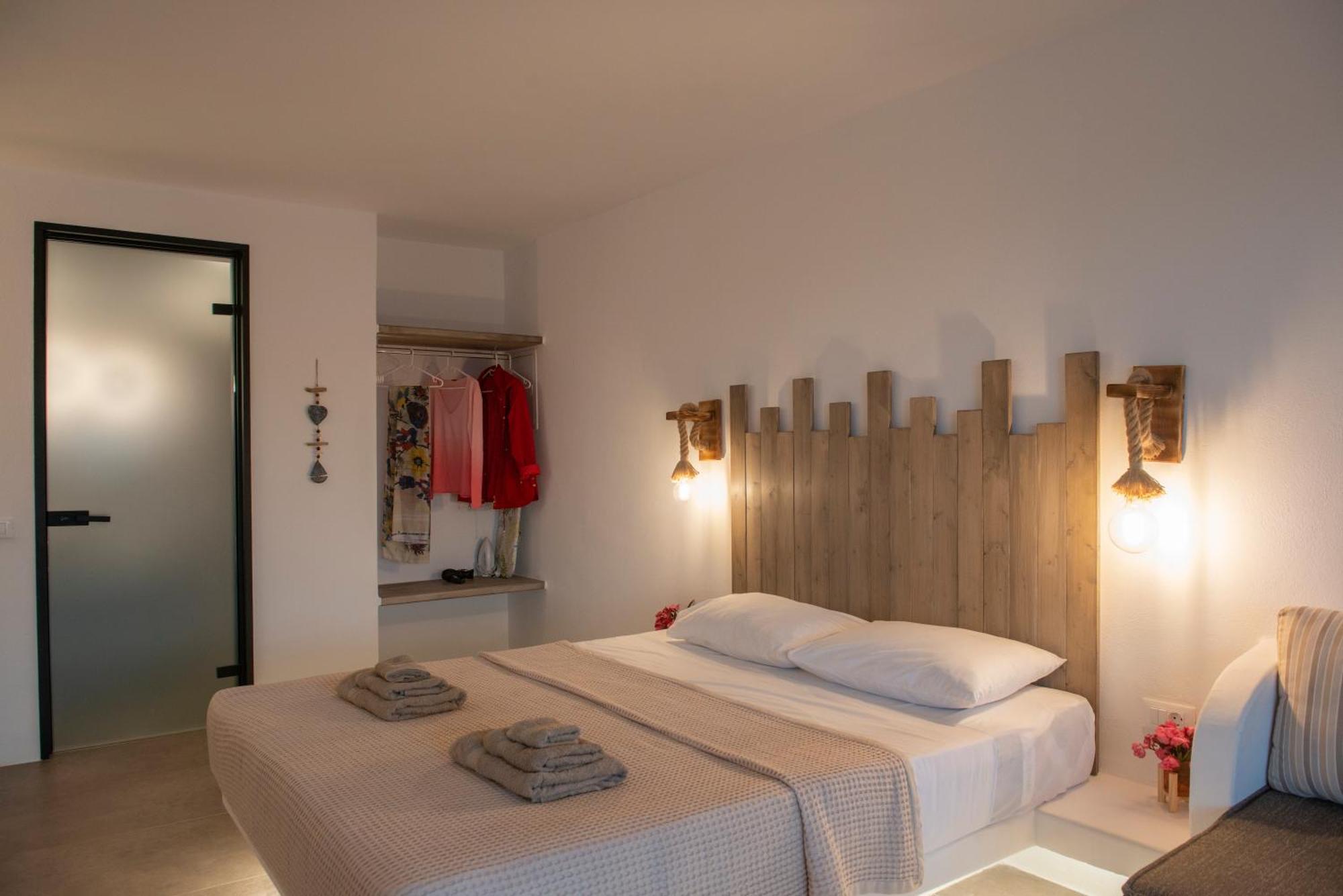 Myrsini'S Luxury Suites Merchia Mykonos Town エクステリア 写真