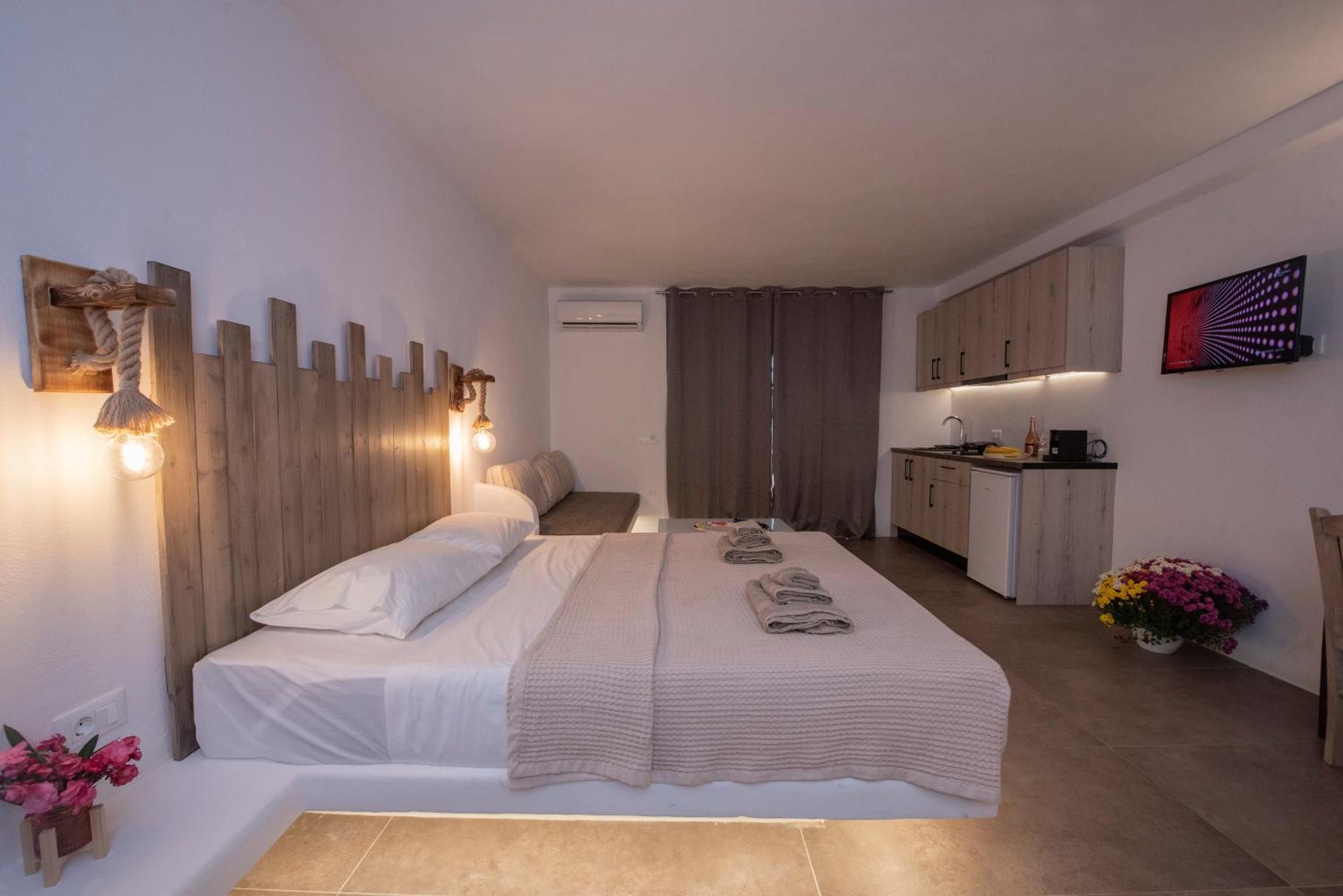 Myrsini'S Luxury Suites Merchia Mykonos Town エクステリア 写真