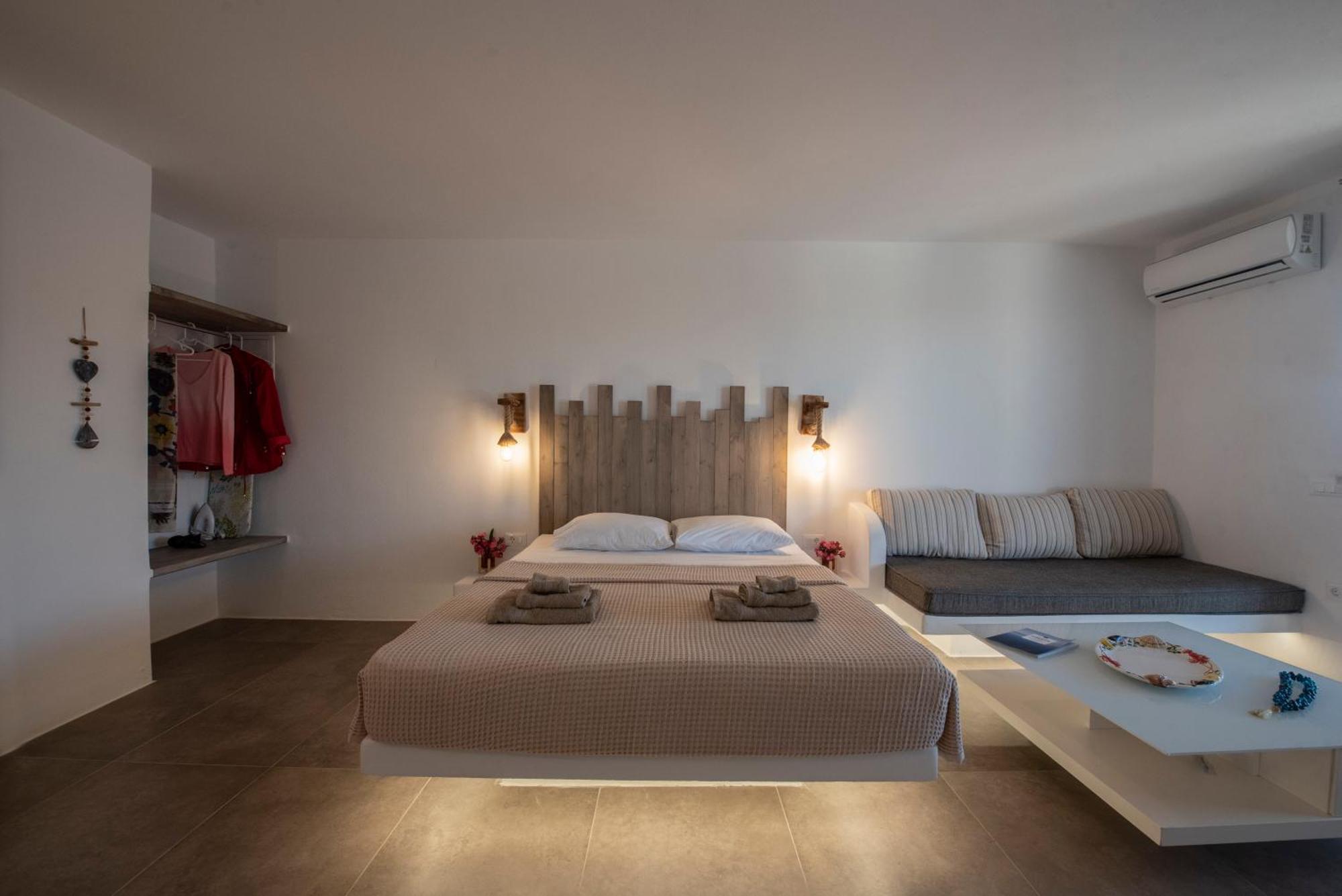 Myrsini'S Luxury Suites Merchia Mykonos Town エクステリア 写真