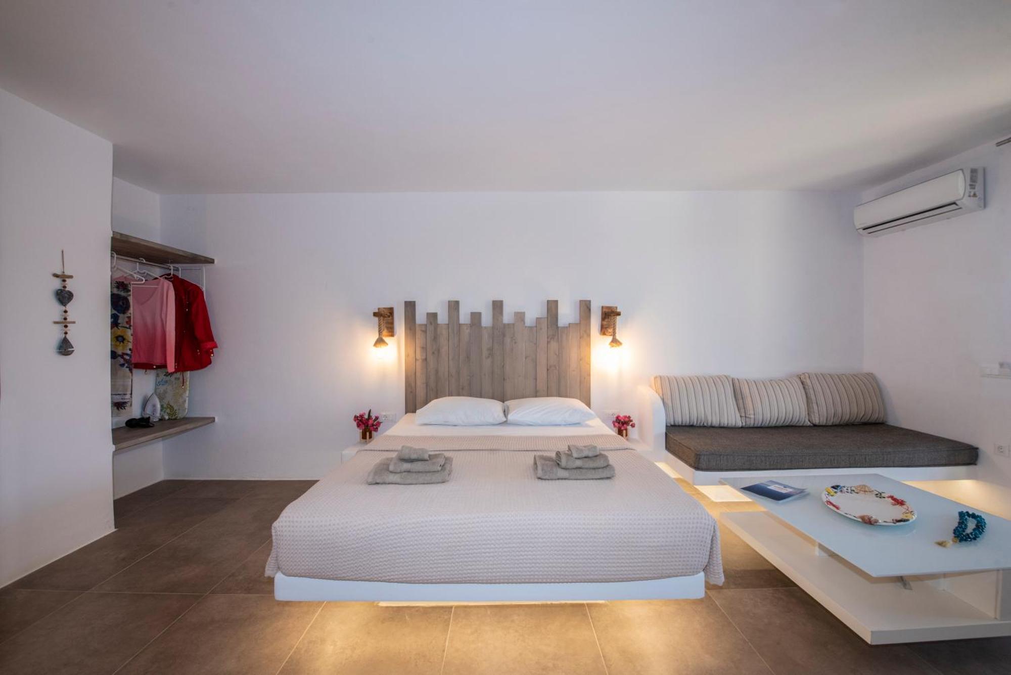 Myrsini'S Luxury Suites Merchia Mykonos Town エクステリア 写真
